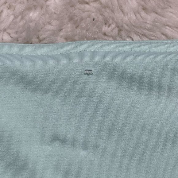 Lululemon Women's Petit Dot Fresh Teal Fresh Teal Groovy Run Shorts Size 4 - Picture 8 of 8